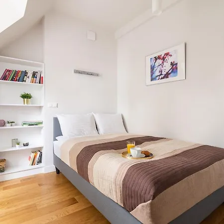 Apartment Rodzinny I Przytulny Z Jedna Sypialnia W Warszawie By Rent Like Warsaw